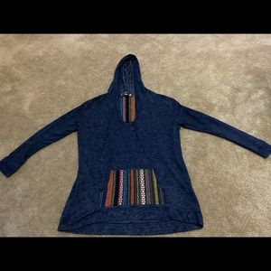 Lightweight hoodie shirt